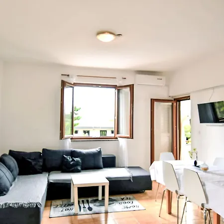 Vakantiehuis Marija By Interhome