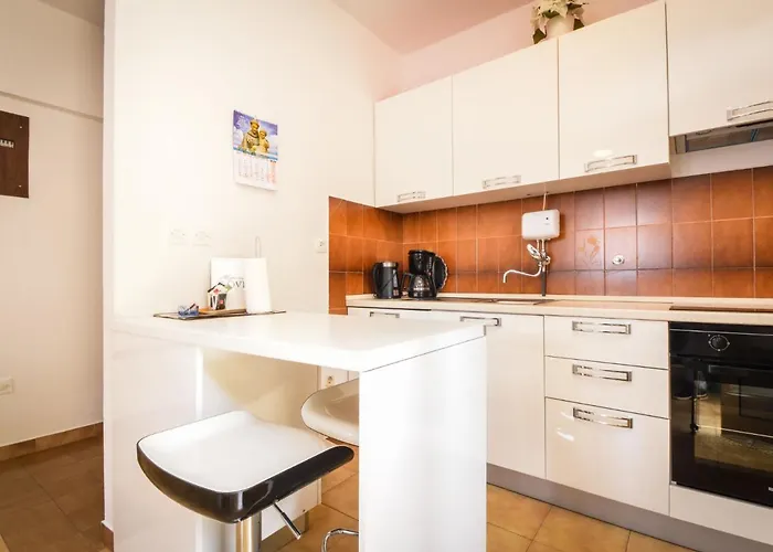 Vakantiehuis Marija By Interhome Rovanjska